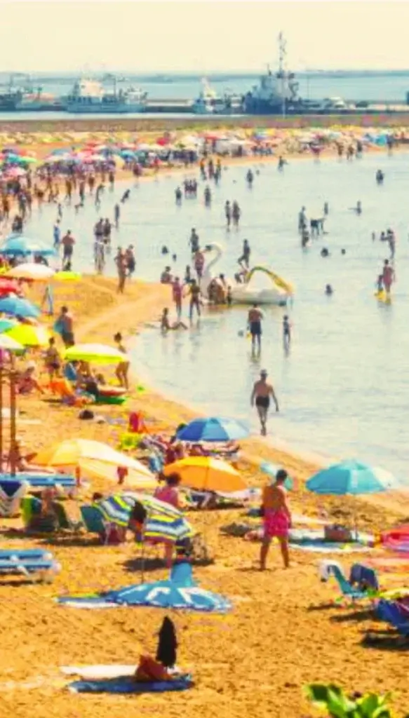 Descubre Sant Carles de la Ràpita: poca maximización turística, sol de ensueño en la playa, montaña, puerto deportivo y variada oferta gastronómica. ¡Un destino perfecto para disfrutar el verano!